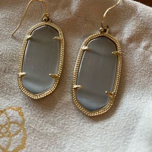 Kendra Scott gray earrings